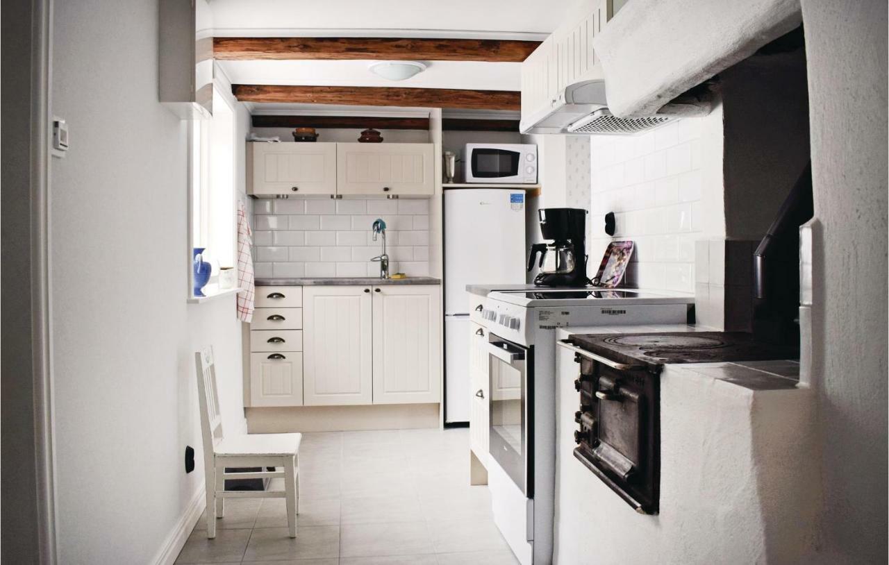 Stunning Home In Tjaellmo With Kitchen Exteriör bild